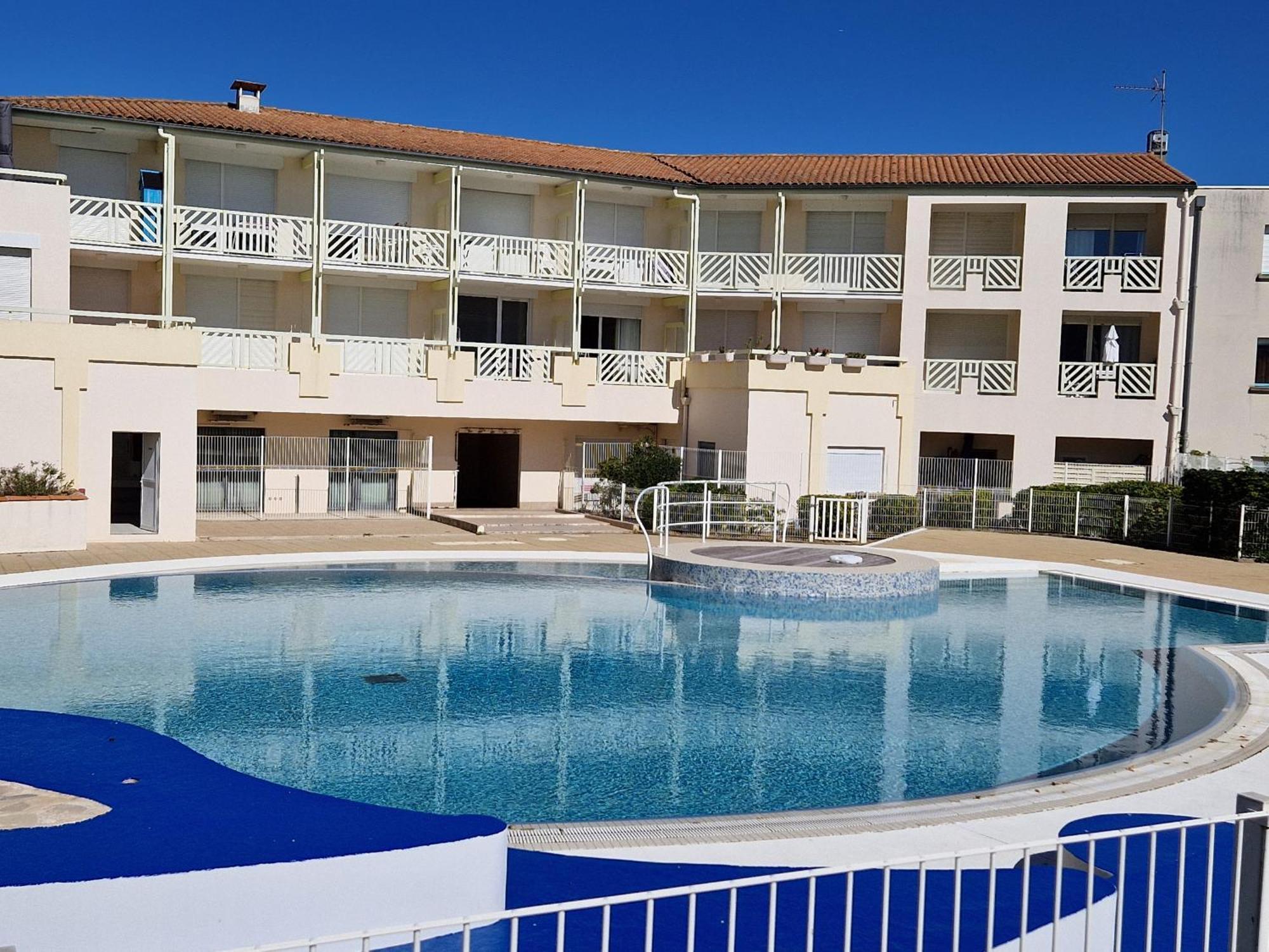 Chatelaillon-Plage Centre-Ville: Apt 4 Pers, Balcon, Parking, Piscine, Wifi - Fr-1-706-21 Kültér fotó